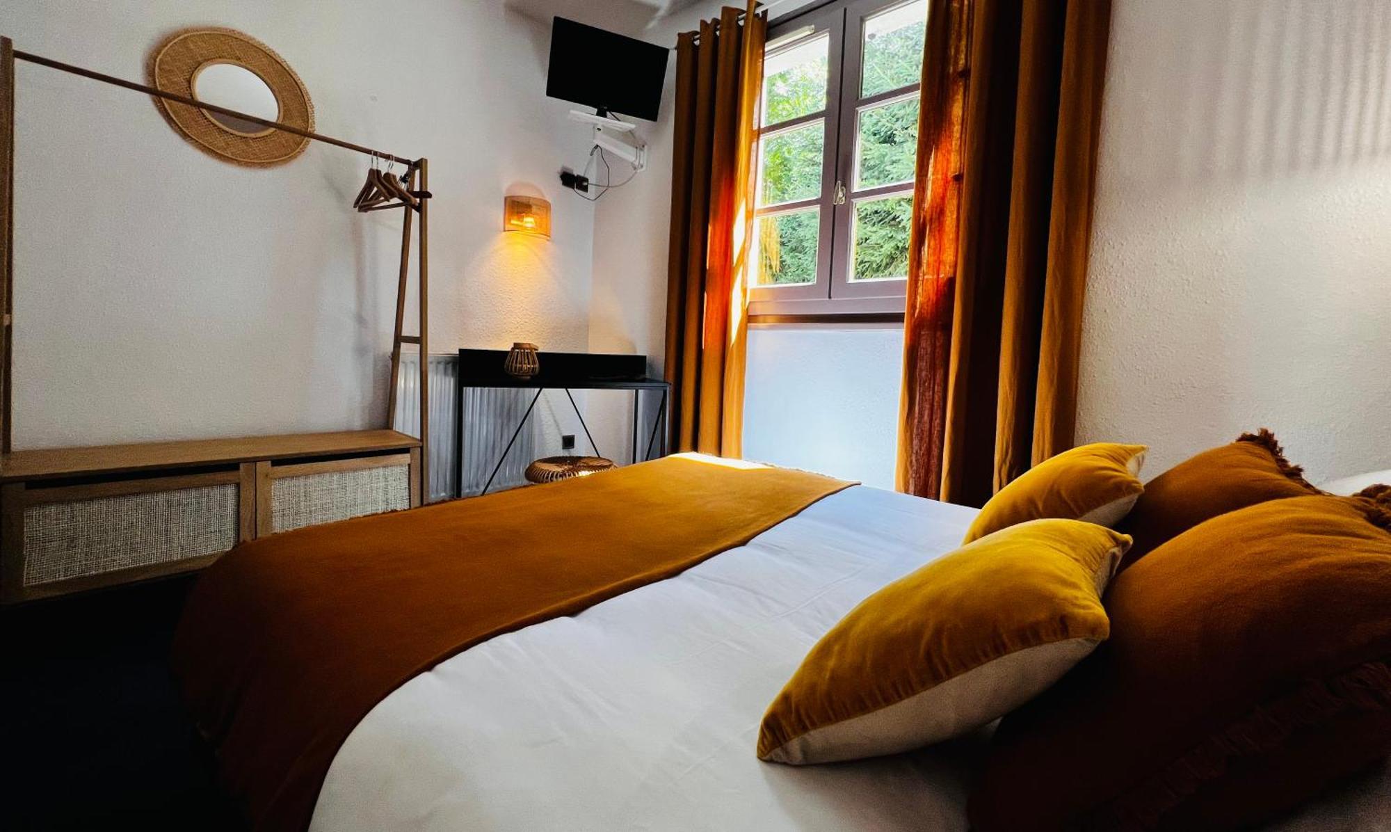 L'Escoundillou Hotel Saint-Jacques-des-Blats Kültér fotó